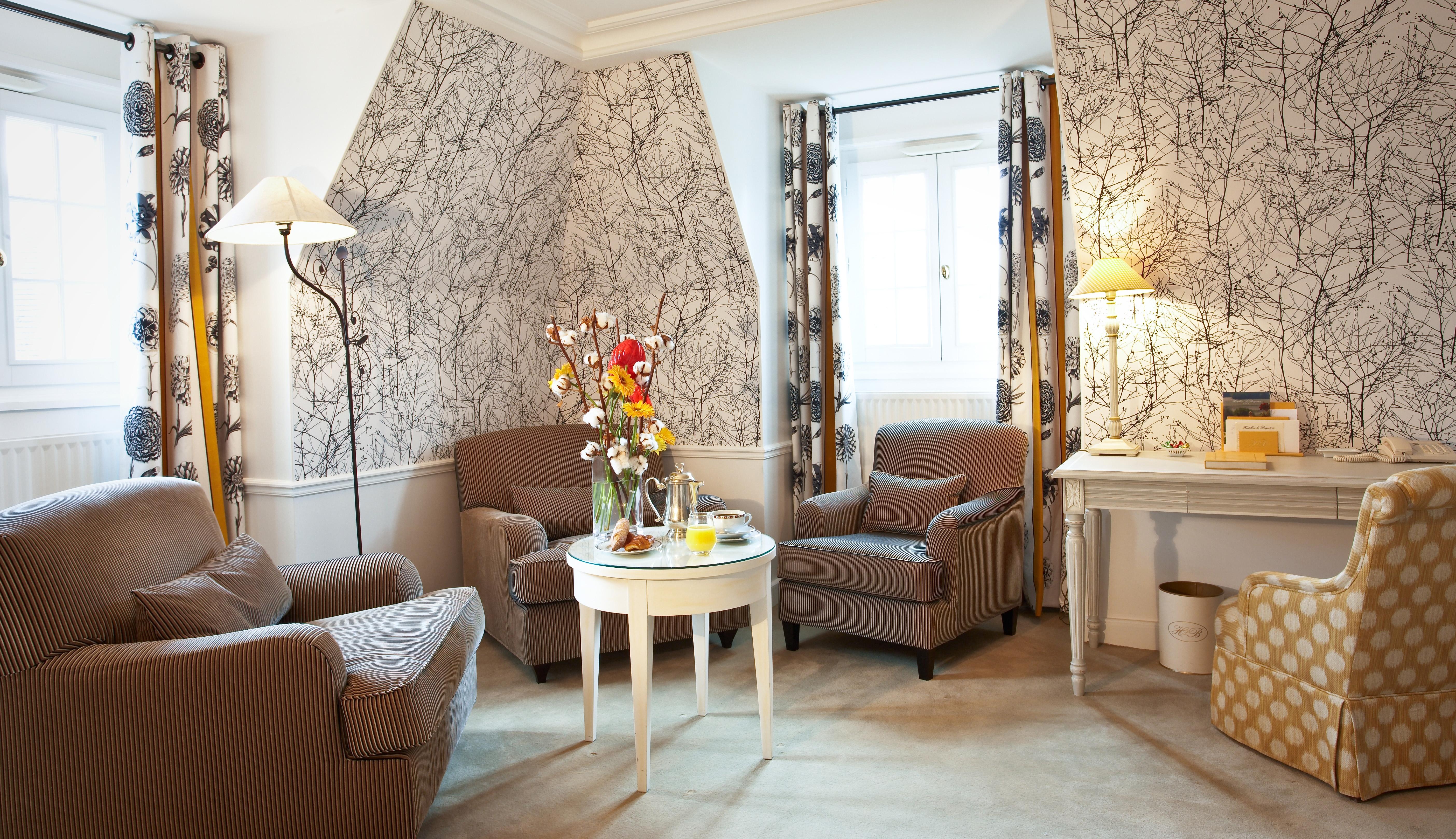 Hostellerie Briqueterie & Spa Champagne Vinay  Exterior photo A suite at the hotel