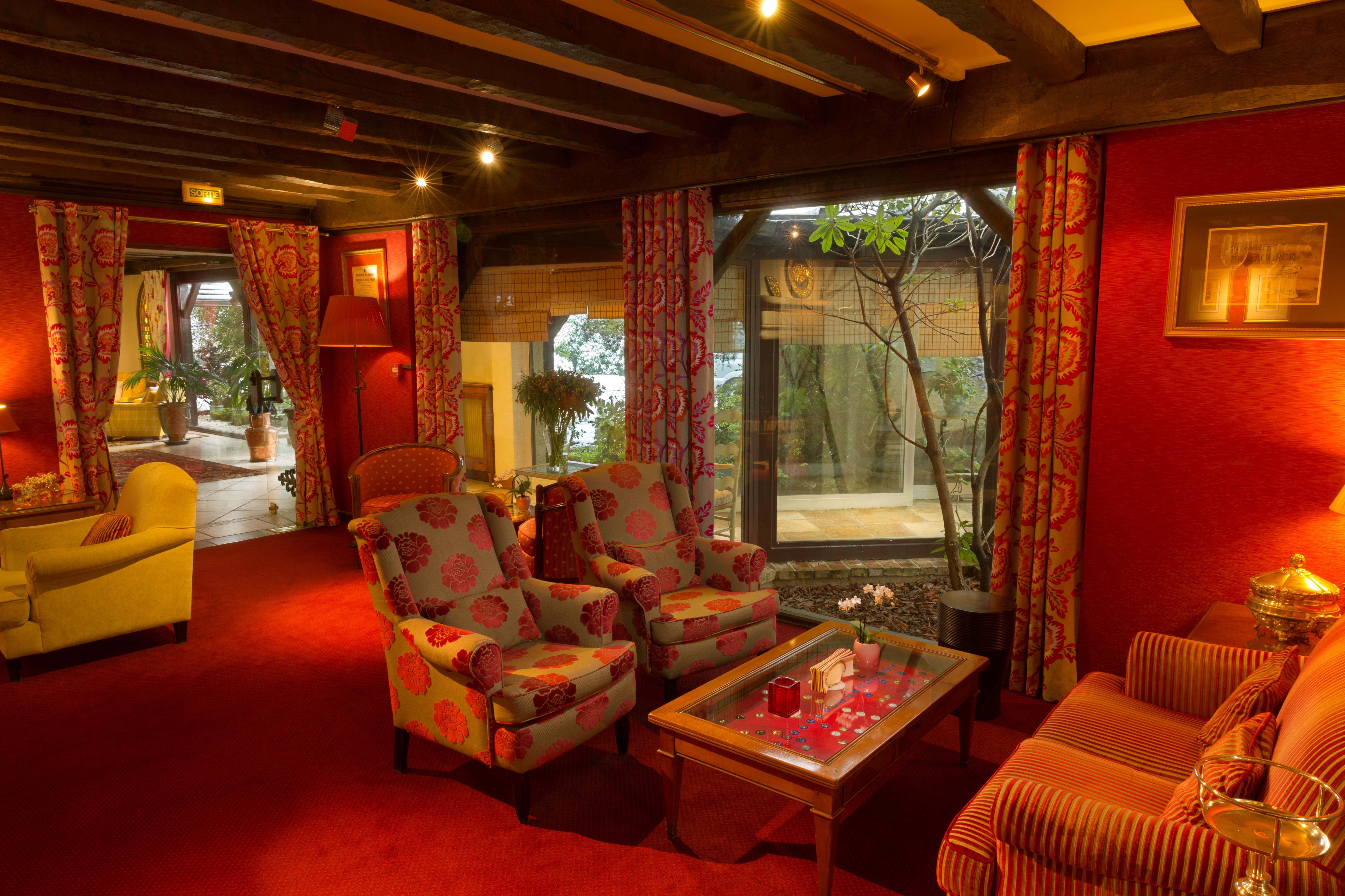 Hostellerie Briqueterie & Spa Champagne Vinay  Exterior photo The lobby of the hotel