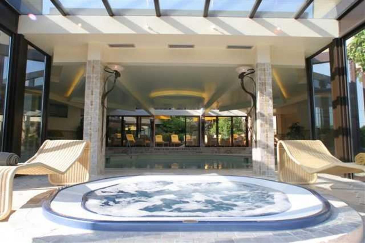 Hostellerie Briqueterie & Spa Champagne Vinay  Exterior photo The spa at the Hotel