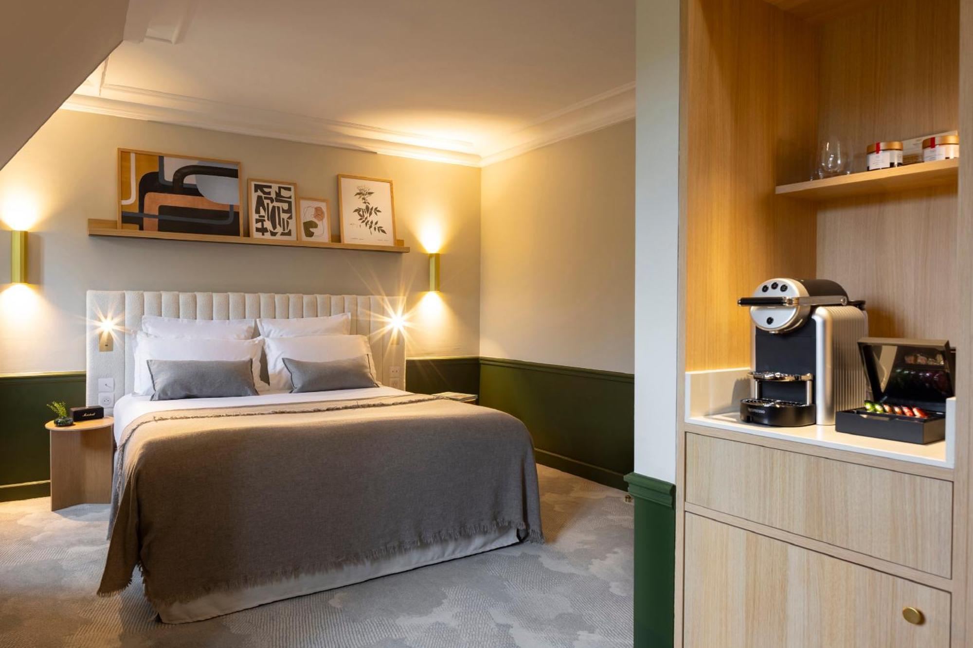 Hostellerie Briqueterie & Spa Champagne Vinay  Exterior photo A room at the hotel