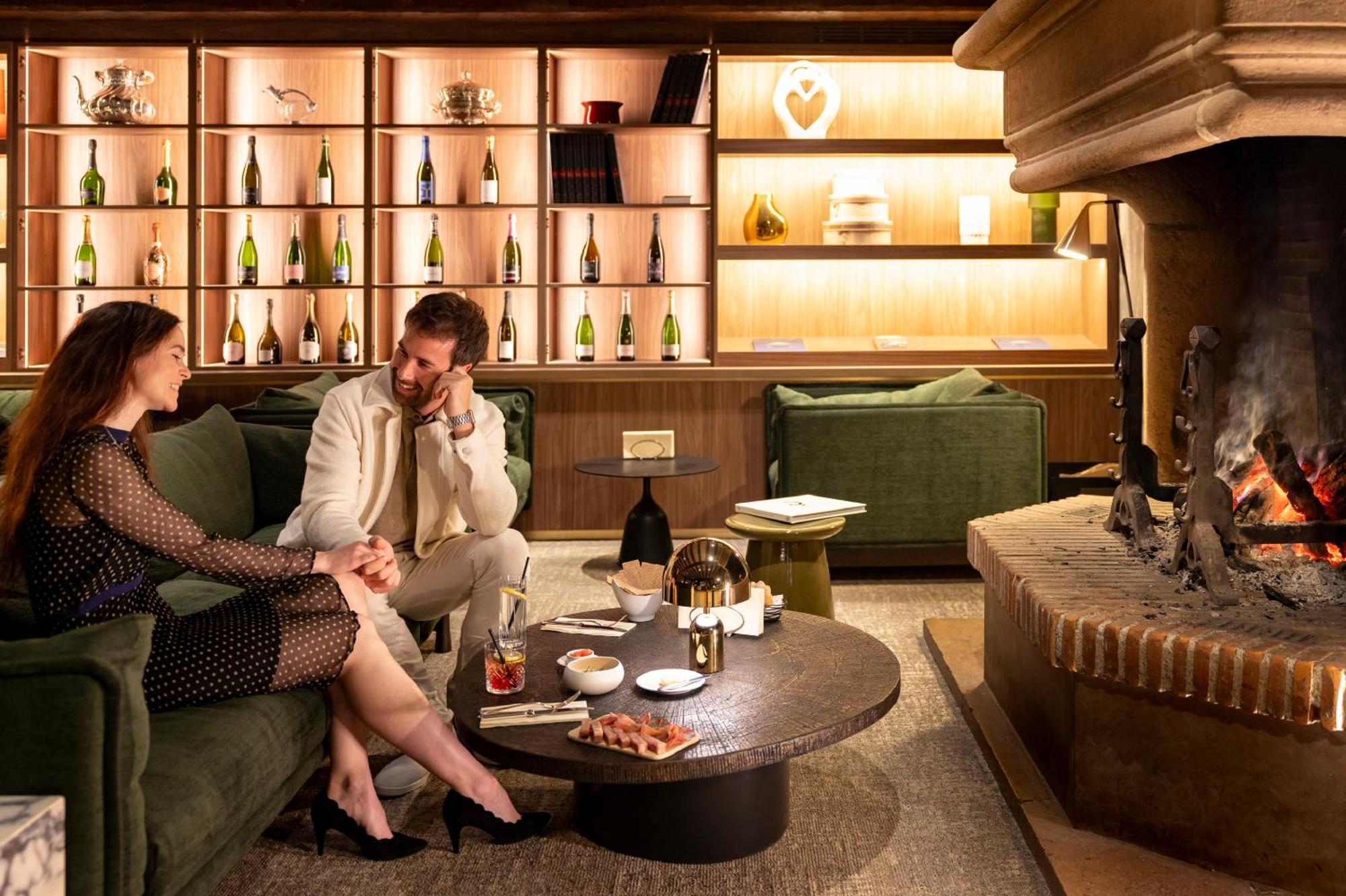 Hostellerie Briqueterie & Spa Champagne Vinay  Exterior photo The Fireplace