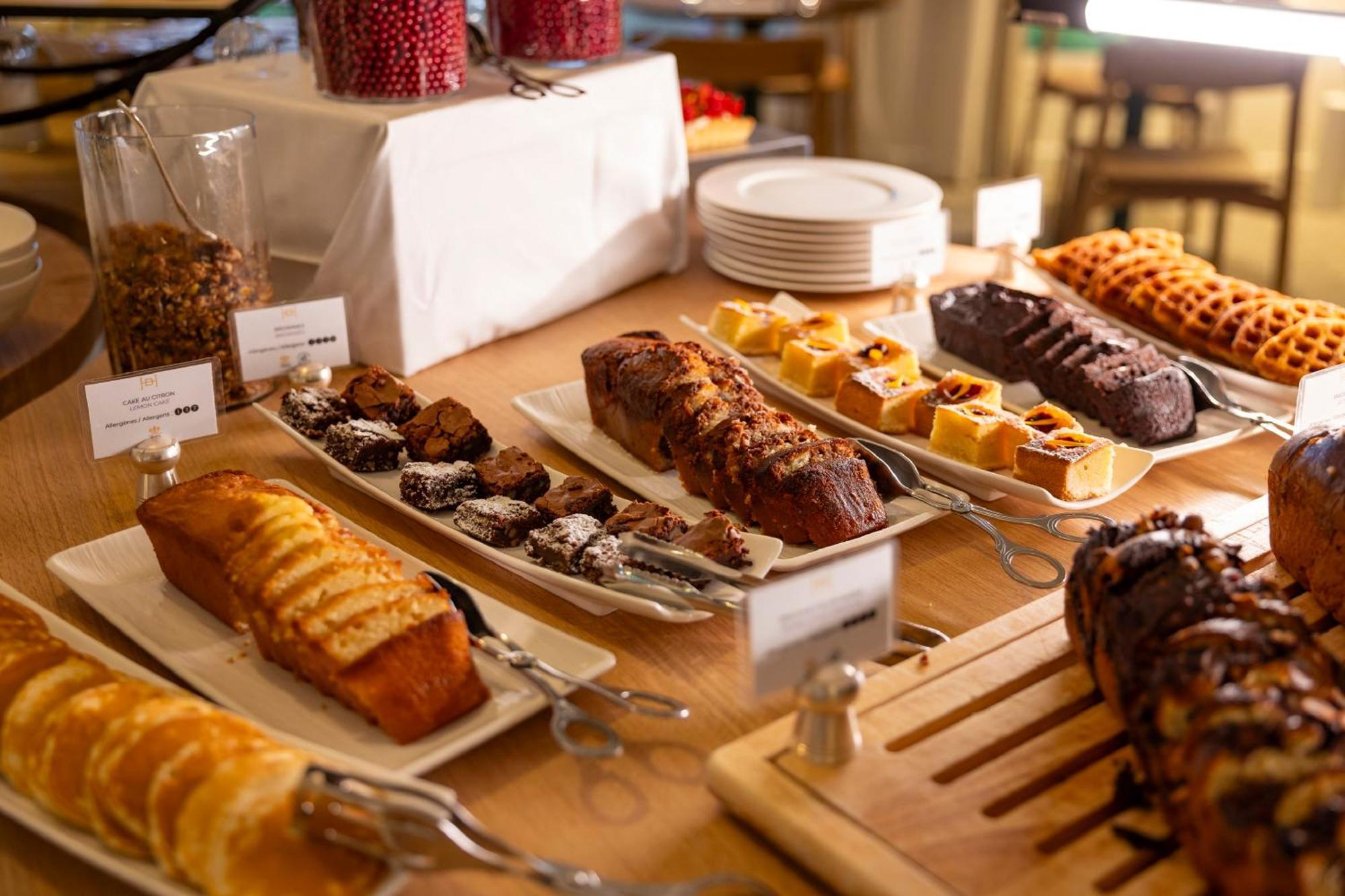 Hostellerie Briqueterie & Spa Champagne Vinay  Exterior photo A selection of cakes