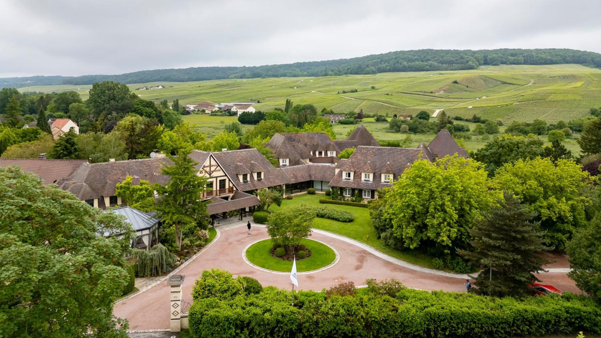 Hostellerie Briqueterie & Spa Champagne Vinay  Exterior photo The Château de Chaumont